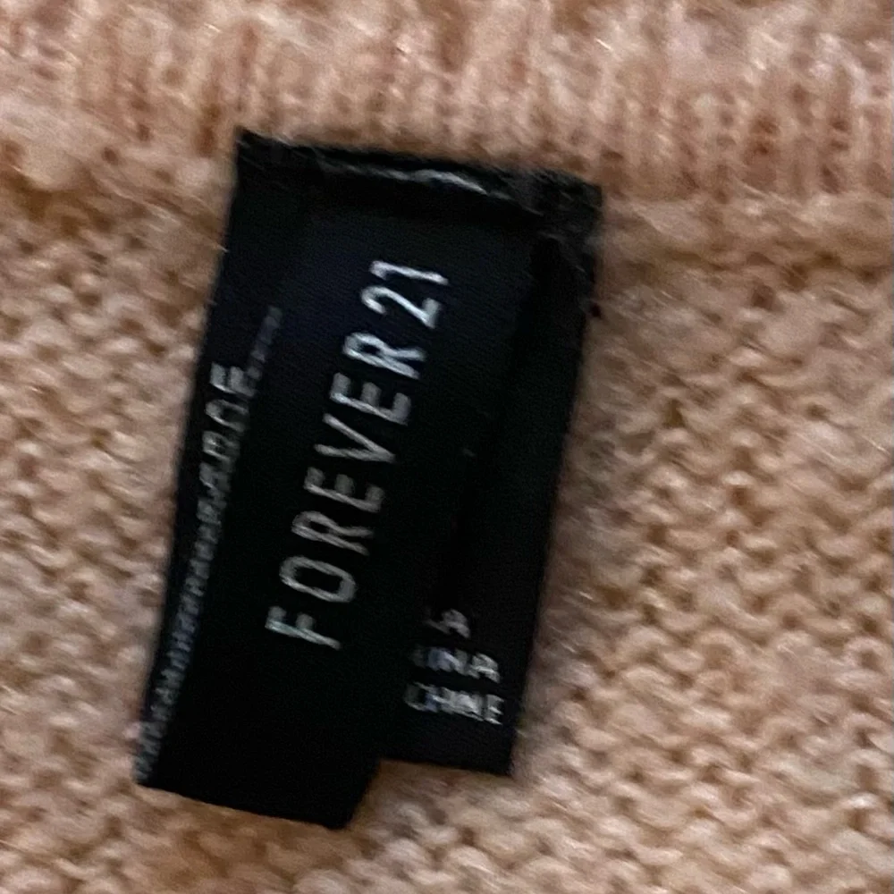 ❤️Forever 21 I Love Malibu Sweater❤️ - Picture 2 of 6